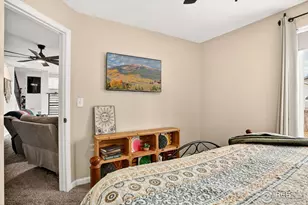 5491 S Versailles St, Aurora, CO 80015 - Photo 18