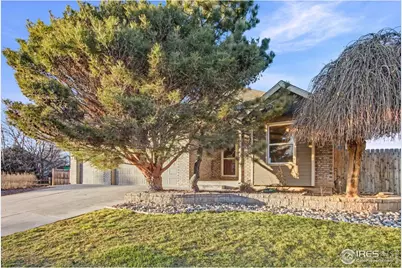 1390 Redwood Dr, Windsor, CO 80550 - Photo 4