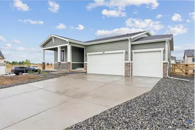 803 Mesic Ln, Windsor, CO 80550 - Photo 2