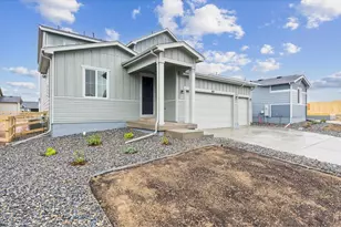 819 Mesic Ln, Windsor, CO 80550 - Photo 2