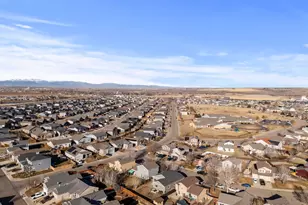 882 S Carriage Dr, Milliken, CO 80543 - Photo 30