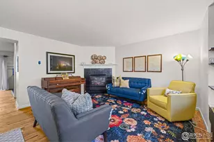 976 Monroe Ave N, Loveland, CO 80537 - Photo 2