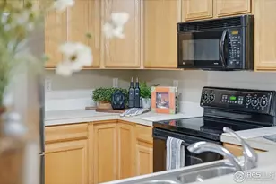 2087 Manitou Ct, Loveland, CO 80538 - Photo 8