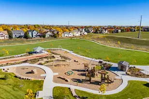 805 Summer Hawk Dr, Longmont, CO 80504 - Photo 30