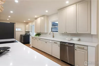 6 Sunset Cir, Longmont, CO 80501 - Photo 14