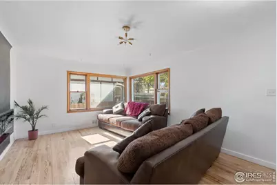 522 E 13th St, Loveland, CO 80537 - Photo 4