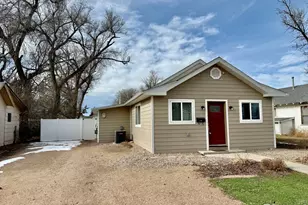 210 S Bowman Ave, Holyoke, CO 80734 - Photo 14