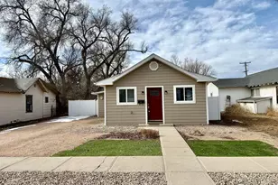 210 S Bowman Ave, Holyoke, CO 80734 - Photo 1