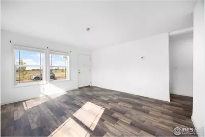 512 Sunset Cliffs Dr, Loveland, CO 80537 - Photo 6