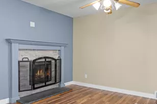 18931 E Brunswick Pl, Aurora, CO 80013 - Photo 6