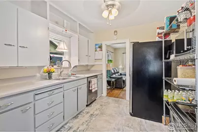 5 S Greeley Ave, Johnstown, CO 80534 - Photo 10