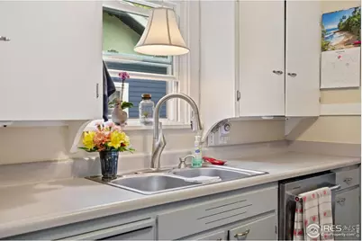 5 S Greeley Ave, Johnstown, CO 80534 - Photo 12