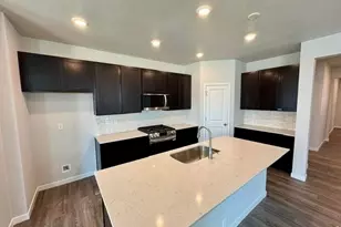 827 Mesic Ln, Windsor, CO 80550 - Photo 8