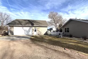 19187 Chambers Dr, Sterling, CO 80751 - Photo 4