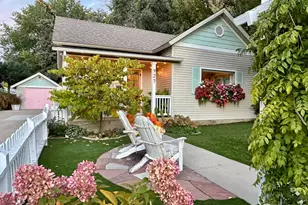 927 5th St, Berthoud, CO 80513 - Photo 2