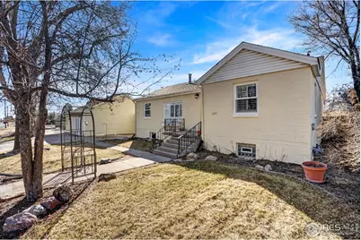 2271 N Garfield Ave, Loveland, CO 80538 - Photo 2