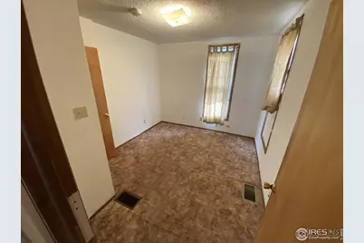 303 S 2nd St, Sterling, CO 80751 - Photo 12