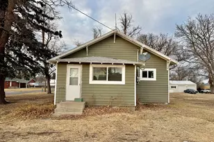 506 E Raymond St, Haxtun, CO 80731 - Photo 16