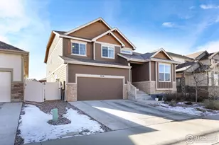 2716 Sapphire St, Loveland, CO 80537 - Photo 2