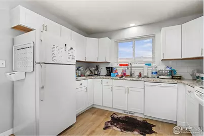 1208 E 15th St, Loveland, CO 80538 - Photo 6