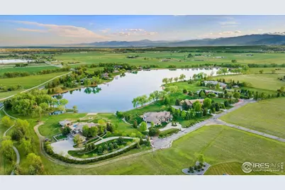 9715 Meadow Ridge Ln, Longmont, CO 80504 - Photo 2