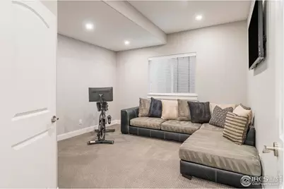 8712 Portico Ln, Longmont, CO 80503 - Photo 32