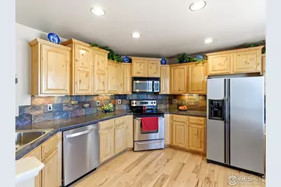 419 Hawthorne Ave, Johnstown, CO 80534 - Photo 16