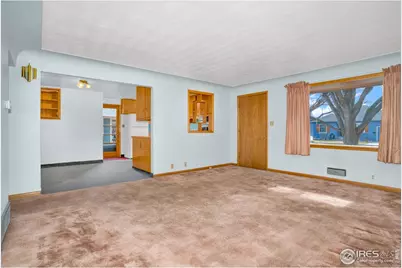 543 W 9th St, Loveland, CO 80537 - Photo 4