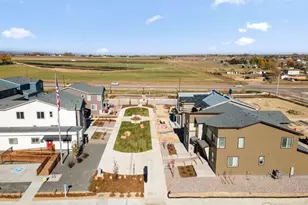 1490 Coral Pl, Longmont, CO 80504 - Photo 2