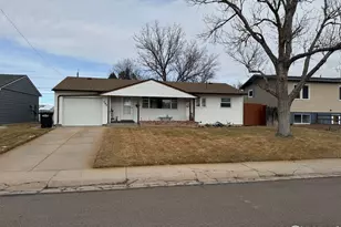 390 California St, Sterling, CO 80751 - Photo 2
