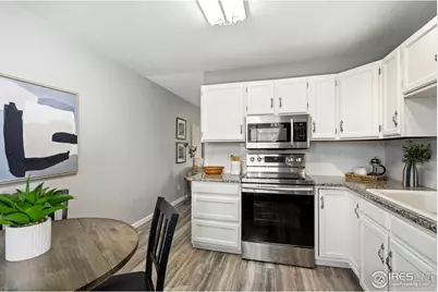 305 Southridge Pl, Longmont, CO 80501 - Photo 6