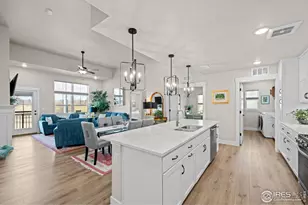 265 High Point Dr, Longmont, CO 80504 - Photo 2