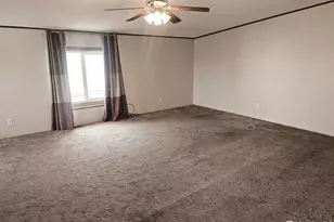 1912 Fillmore St, Sterling, CO 80751 - Photo 4