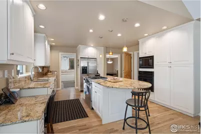 5226 Fox Hills Dr, Fort Collins, CO 80526 - Photo 6