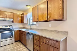 2701 19th St Dr, Greeley, CO 80634 - Photo 2
