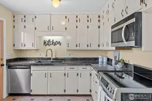 820 Lotus Way, Broomfield, CO 80020 - Photo 10