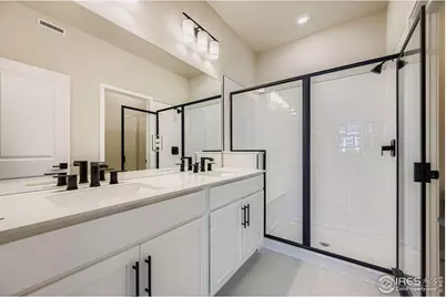 2803 Bear Springs Cir, Longmont, CO 80503 - Photo 14