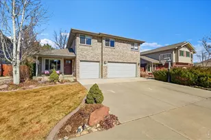 2612 Pheasant Dr, Longmont, CO 80503 - Photo 2