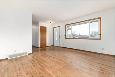 2516 Mountain View Ave, Longmont, CO 80503 - Photo 8