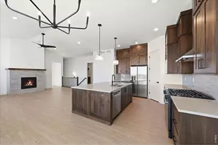 1410 S Gardenia Dr, Milliken, CO 80543 - Photo 8