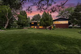 835 Hillside Ct, Longmont, CO 80501 - Photo 2
