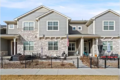 4178 Greenhorn Dr, Loveland, CO 80538 - Photo 2
