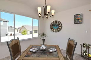 2434 Amberlyn Ln, Johnstown, CO 80534 - Photo 6