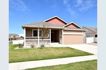 2434 Amberlyn Ln, Johnstown, CO 80534 - Photo 2
