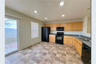 10597 Butte Dr, Longmont, CO 80504 - Photo 2