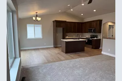 7094 Gateway Crossing St, Wellington, CO 80549 - Photo 2