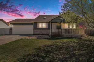 341 Hickory Ave, Eaton, CO 80615 - Photo 2