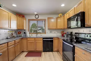 7213 W 21st St, Greeley, CO 80634 - Photo 8