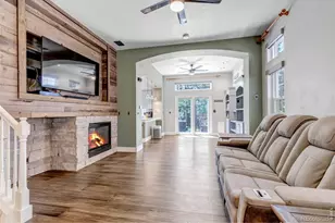 10609 Abilene St, Commerce City, CO 80022 - Photo 2