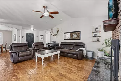 3236 Willow Ln, Johnstown, CO 80534 - Photo 10